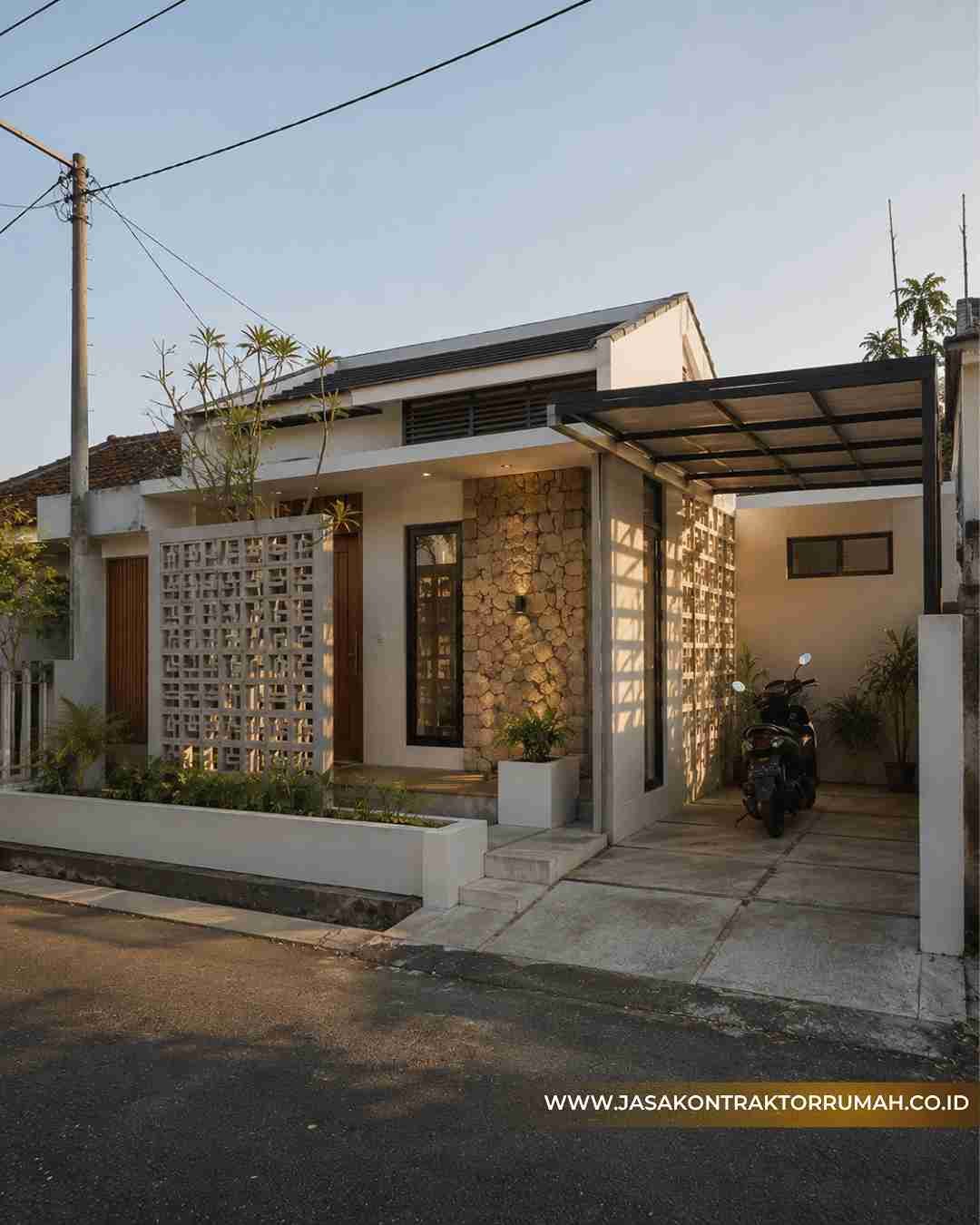 Fasad Rumah Sederhana - Roster & Batu Alam